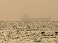 UKMTO: захватчики танкера в Оманском заливе покинули судно