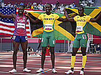 Олимпиада. Бег на 110 метров с барьерами. Спортсмены с Ямайки завоевали золото и бронзу