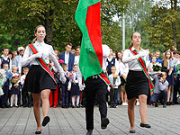 В Беларуси исключили из школьной программы Солженицына, Алексиевич и Набокова