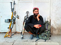 Талибы окружают Кабул, Байден оправдывает вывод войск