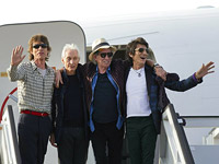Rolling Stones в 2016 году. Чарли Уоттс второй слева
