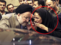 Масих Алинеджад с президентом Ирана Мохаммадом Хатами. 2005 год