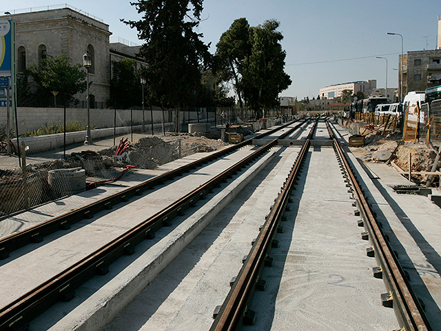 Опубликован первый тендер на строительство инфраструктуры скоростного трамвая Хайфа-Нацерет