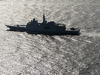 Французский фрегат в Средиземном море (иллюстрация)