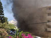 Сильный пожар в жилом доме в Хайфе, проводится эвакуация