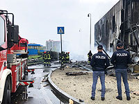 На севере Италии частный самолет врезался в здание: погибли не менее восьми человек