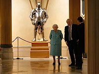 Королева Елизавета и премьер-министр Борис Джонсон, Виндзорский замок, 19 октября 2021 года