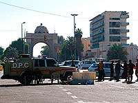 Иракские силы безопасности патрулируют центр Багдада через несколько часов после покушения на премьер-министра Мустафу аль-Казими, 7 ноября 2021 года