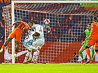Мемфис Депай в матче против сборной Норвегии