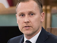В Латвии задержан лидер "антиваксеров" депутат Гобземс, использовавший звезду Давида