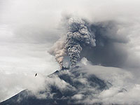 Жертвами извержения вулкана на острове Ява стали не менее 34 человек