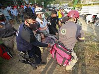 В Мексике перевернулся трейлер с мигрантами, погибли около 50 человек