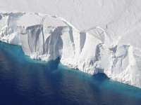 Британка Прит Чанди в одиночку достигла Южного полюса
