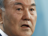 Пресс-секретарь Назарбаева сообщил, что экс-президент находится в Казахстане