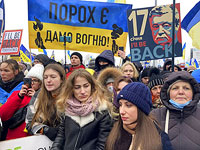 Порошенко прибыл в Киев для участия в судебном процессе