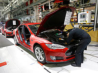 Tesla отзывает почти 600 тысяч электромобилей из-за проблем со звуковой системой