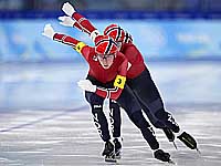 Олимпиада. Конькобежный спорт. Победили норвежцы. Россияне заняли второе место