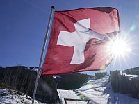 Швейцария не будет арестовывать российские счета, но не даст переводить на них дополнительные активы