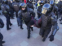С 24 февраля более 5500 россиян были задержаны за участие в антивоенных протестах