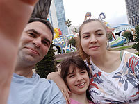 Артем Харченко с семьей