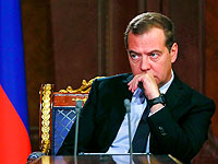 Медведев пригрозил Европе войной в ответ на санкции