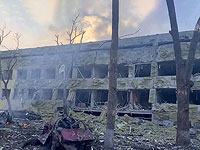 Власти Мариуполя заявляют, что российские войска разбомбили роддом и детскую больницу