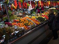 СМИ: минфин объявит о снижении пошлин на овощи и фрукты в одностороннем порядке