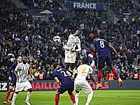 Франция - Кот д`Ивуар 2:1. Победный гол Чуамени