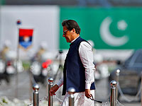 Парламент Пакистана отправил в отставку премьер-министра Имран Хана