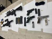 В Лоде задержаны трое подозреваемых в незаконном хранении оружия и боеприпасов