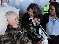 В Израиль прибыли девять пожилых людей из Украины, переживших Холокост