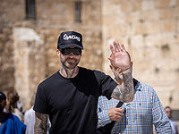Американский певец Адам Левин замечен около Стены Плача в Иерусалиме