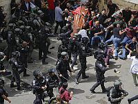Axios: США заявили протест в связи с действиями полиции Израиля во время похорон журналистки 