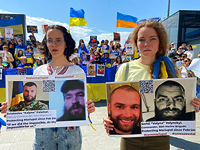 Минобороны Украины: из "Азовстали" эвакуированы сотни людей