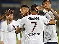 Мбаппе забил три гола и остается в ПСЖ. 