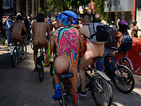 В Мехико после длительного перерыва состоялся "голый велопробег"