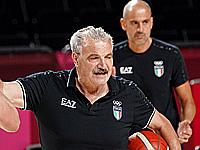 Официальный сайт Федерации баскетбола Италии сообщил об увольнении Ромео Саккетти с поста главного тренера национальной сборной