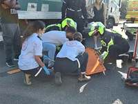 В Ришон ле-Ционе грузовик сбил мужчину, ехавшего на электросамокате