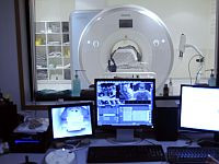 Кнессет утвердил закупку аппаратов КТ и МРТ с целью сокращения очередей