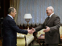 Лукашенко заявил Лаврову о невозможности объединения с Россией