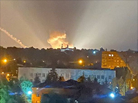 Мощные взрывы в Снежном, вероятно взорвался российский склад боеприпасов
