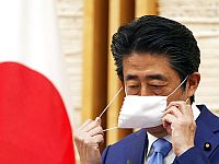 Покушение на бывшего премьер-министра Японии Синдзо Абэ, политик ранен