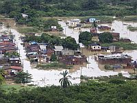 Жертвами оползней и наводнений в Бразилии стали около 130 человек