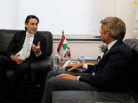 Амос Хохштейн и министр энергетики Ливана Валид Файяд. Бейрут, Ливан, 31 июля 2022 года