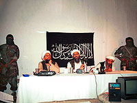 Аз-Зауахири и Усама бен Ладен, 2004 год