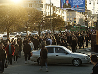 В Екатеринбурге автомобиль протаранил толпу зрителей во время ночных гонок