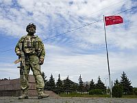 Снова дым над Чернобаевкой: российские власти заявляют, что атака отражена ПВО