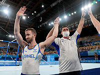 Артем Долгопят (слева) на Олимпиаде в Токио 
