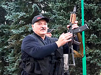 Лукашенко поздравил Украину с Днем независимости, пожелав "мирного неба"