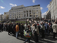 В Москве были задержаны несколько человек, пришедших на прощание с Горбачевым
